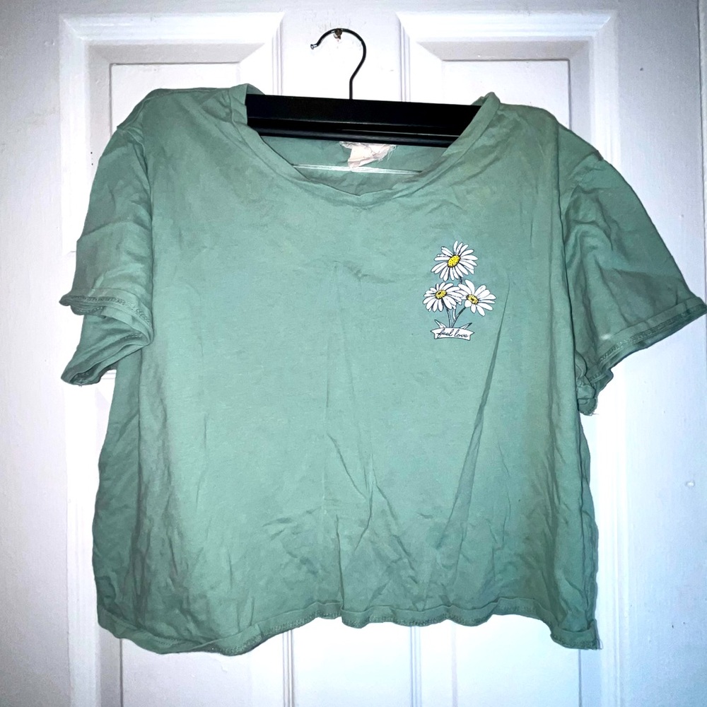 Green graphic tee